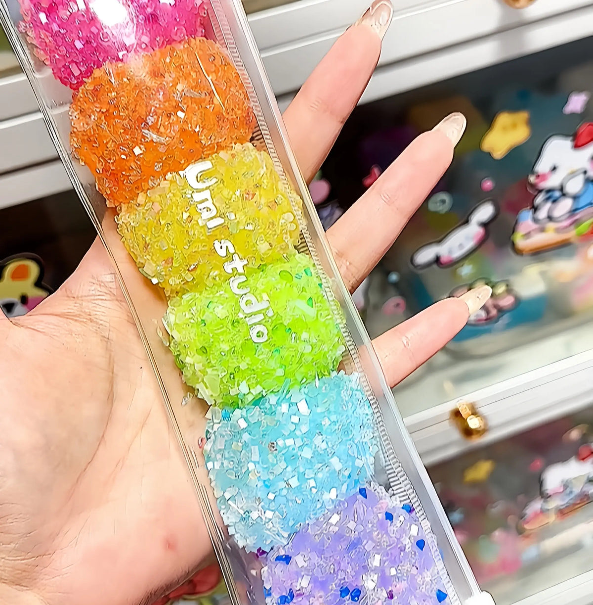 Squishies de corazón y mini pelotas de arcoíris