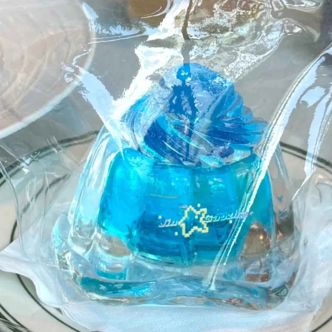 Squishy de pudin nevado con arena fluida