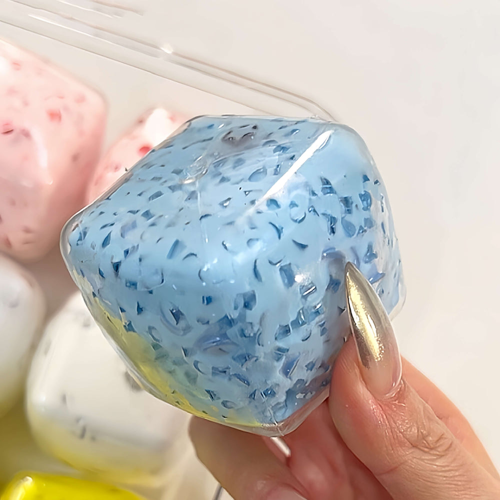Squishies de cubos de yogur y dulces