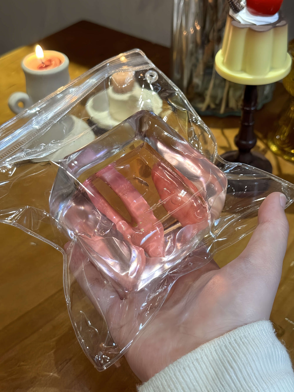 Squishy de bloque de hielo con arena fluida