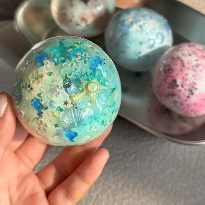 Pelota squishy artesanal con capa crujiente ASMR