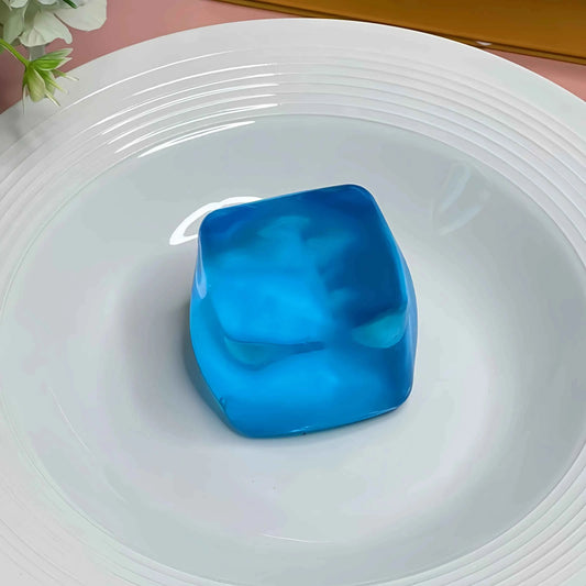 
Squishy CHIBOKI de cubito de hielo azul