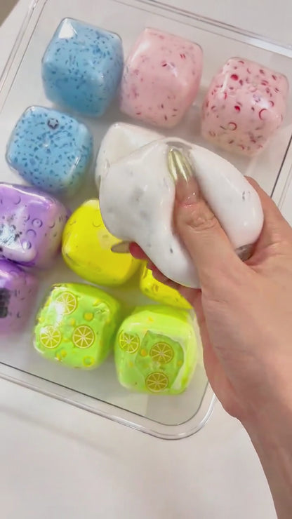 Squishies de cubos de yogur y dulces