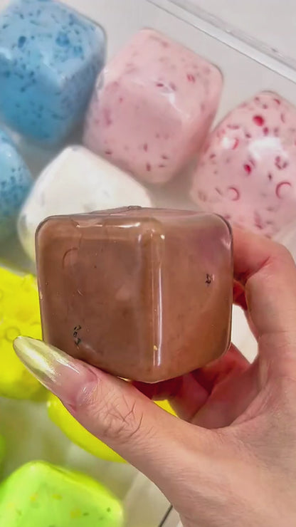 Squishies de cubos de yogur y dulces