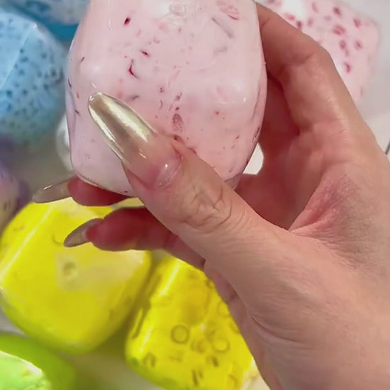 Squishies de cubos de yogur y dulces