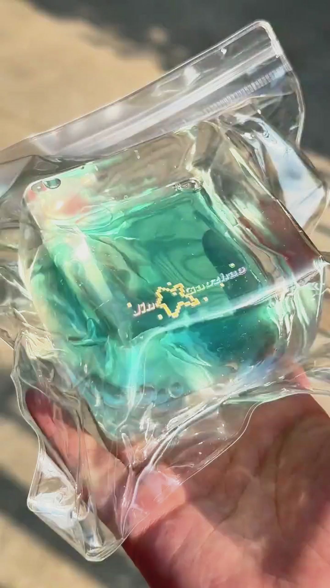 Squishy de bloque de hielo con arena fluida