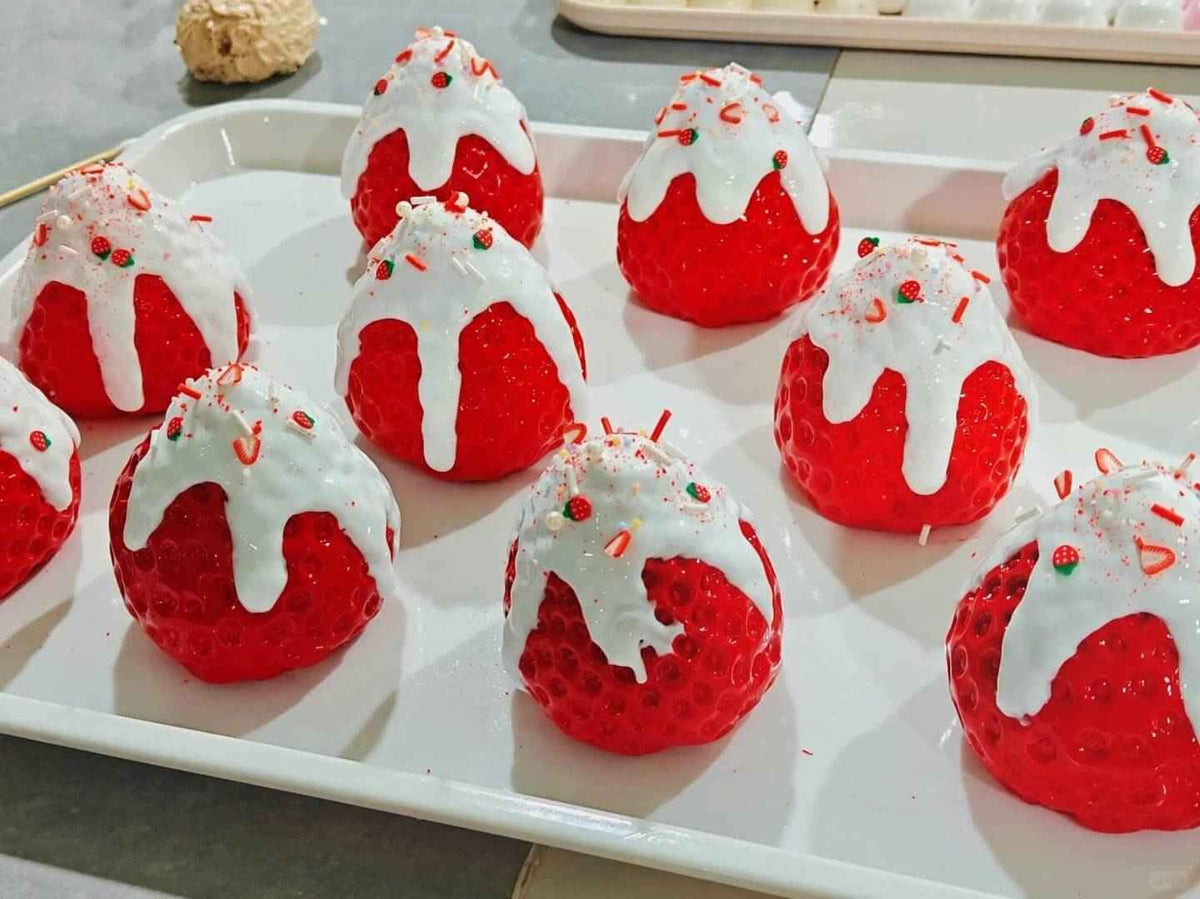 Squishy de fresa con cobertura de nieve